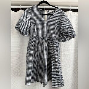 Madewell Blue and White Puff Sleeve V-Neck Sundress